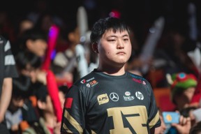 爱游戏-包含Uzi迎来二十赛季高光表现，瑞士队球迷沸腾！的词条