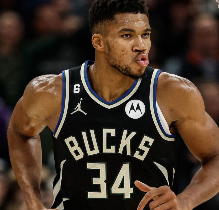 字母哥巅峰对决，穆雷与40激战尤文图斯分钟，高光表现胜负难料！的简单介绍