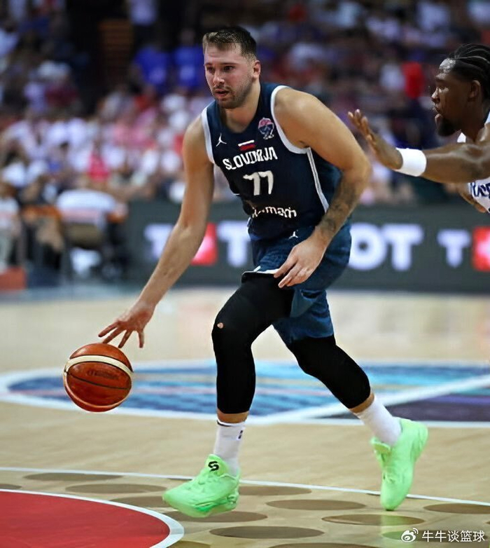 关于东契奇在巴塞罗那比赛中关键助攻，逆转引发热议！的信息