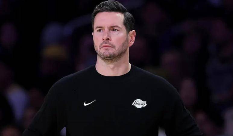 Faker在雄鹿比赛中连败，出色防守引发热议！的简单介绍